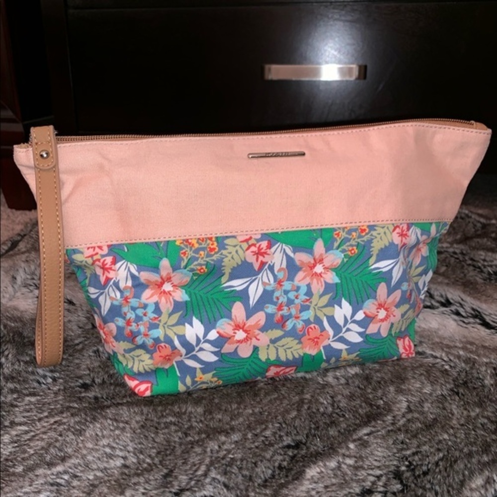 Rosetti Top Zip Wristlet